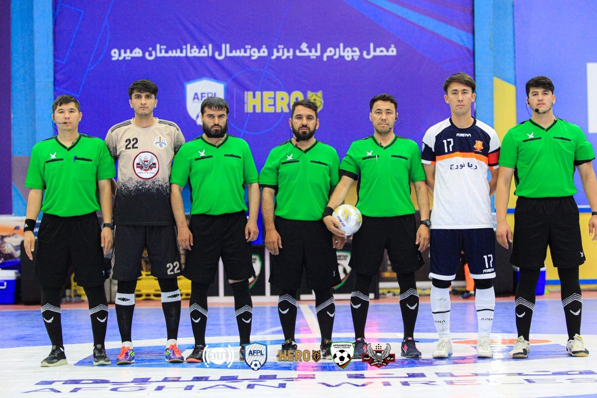 تصاویر بازی دیدار آریا فورج و دیار سنایی